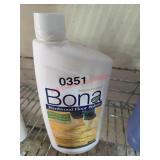 Bona Hardwood Floor Cleaner NEW  (Garage)