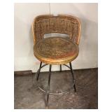 Vtg Woven bar Stool Sturdy        (Downstairs
