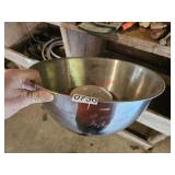 Popcorn bowl with sharing bowl - garage