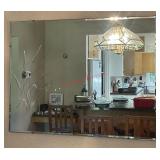 Nice mirror !! Heavy bring help!! (Dinning room)