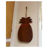 Wood Pineapple             (Kitchen)