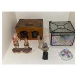 Shelf lot (LR nook)