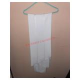 White tablecloth (downstairs bedroom)