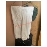 Table cloths (downstairs bedroom)