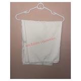 White table cloth (downstairs bedroom)