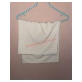 White table cloth (downstairs bedroom)