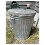 Full Size Metal Trash Can with lid