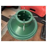 Live Christmas Tree Holder     ( Garage number 2