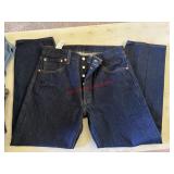 33X30 Button up mens Jeans