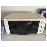 Clean toaster Oven