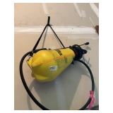 Hand Pump Sprayer                    (House 2