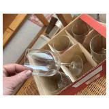6- Long Stem wine glasses                  (House