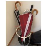 Umbrella holder with umbrellas