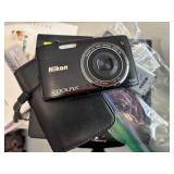 Nikon Coolpix With batteries and accessories