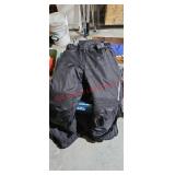 Men's riding pants size mediumGarage one