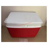 Clean Medium Red Cooler     ( Garage number 2