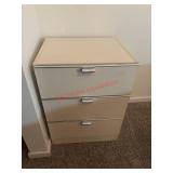 3 Drawer Smaller Heavy duty dresser