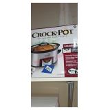 Crock pot Slow Cooker  (garage 1 Side wall)