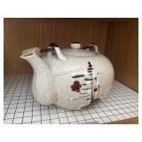 Ceramic Hand Painted tea Pot               (House