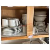 William Sonoma Dish Set                 (House 1