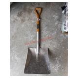 Newer Shovel Smith and Hawken