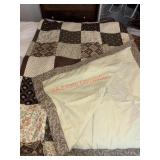 Full Size Vintage Quilt                   (house