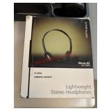 lightweight Stereo headphones in box