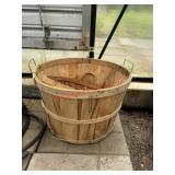 Apple basket and Woven Basket lot