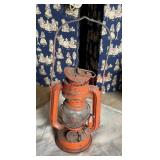 vintage kerosene lantern (left side barn)