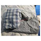 Window treatments and fitted sheet - blue room