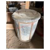 Solid Bottom Lidded Barrel            ( Right