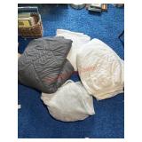 Blanket lot (blue room)