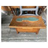 vintage shoe shine box (left side barn)