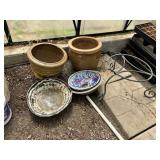 Planter Pot and riser lot