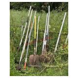 Lot of Yard/ Gardening hand Tools          (Left