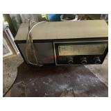 vintage FM-AM radio untested (upstairs)