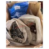 Misc nails (barn)
