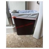 Trashcan ( backroom)