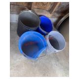 Buckets (small shed)