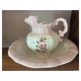 antique-style wash basin and pitcher set ( living