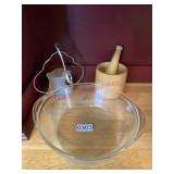 Condiment dishes & glass mixing bowl