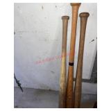 Wooden bats (barn)