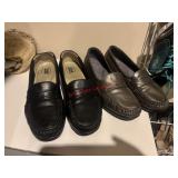 SZ 9 Womans Leather SAS Shoes