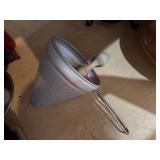 Vintage Sifter            (Kitchen)
