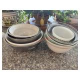 Mixing bowl lot               (kitchen)
