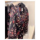 SZ Medium Nice Tops and Skirt lot