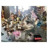 Vtg Knick Knack Shelf lot        (Spare Room)