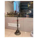 Necklace Hanger              (Spare Bathroom)