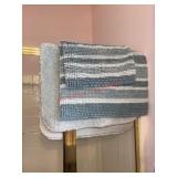 3 Bath Mats              (Spare Bathroom)