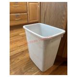 Smaller Waste Can                      (Kitchen )